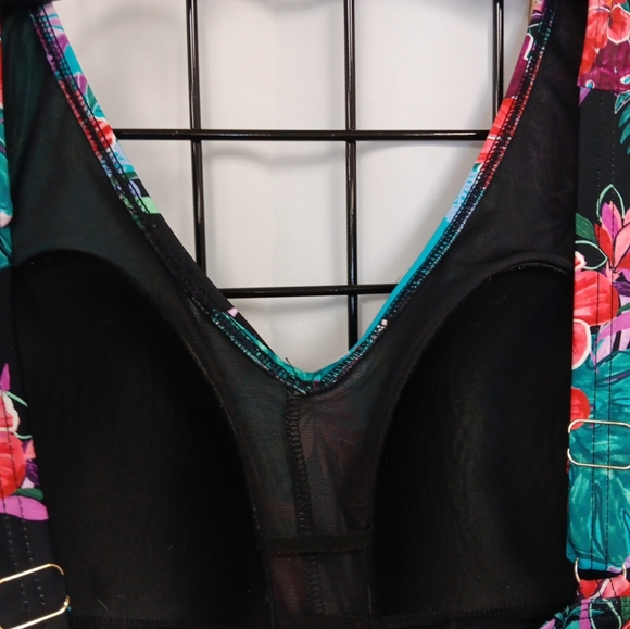 Swimsuits for All Multicolor Floral Size 26 Women Tankini Swim Top EUC - Picture 4 of 4